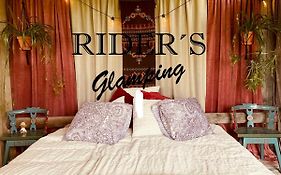 Rider'S Glamping